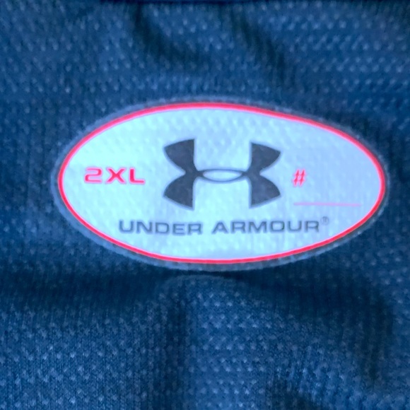 BNWT Men’s Under Armour navy blue w/ yellow stitching compression long sleeve. - Picture 7 of 8